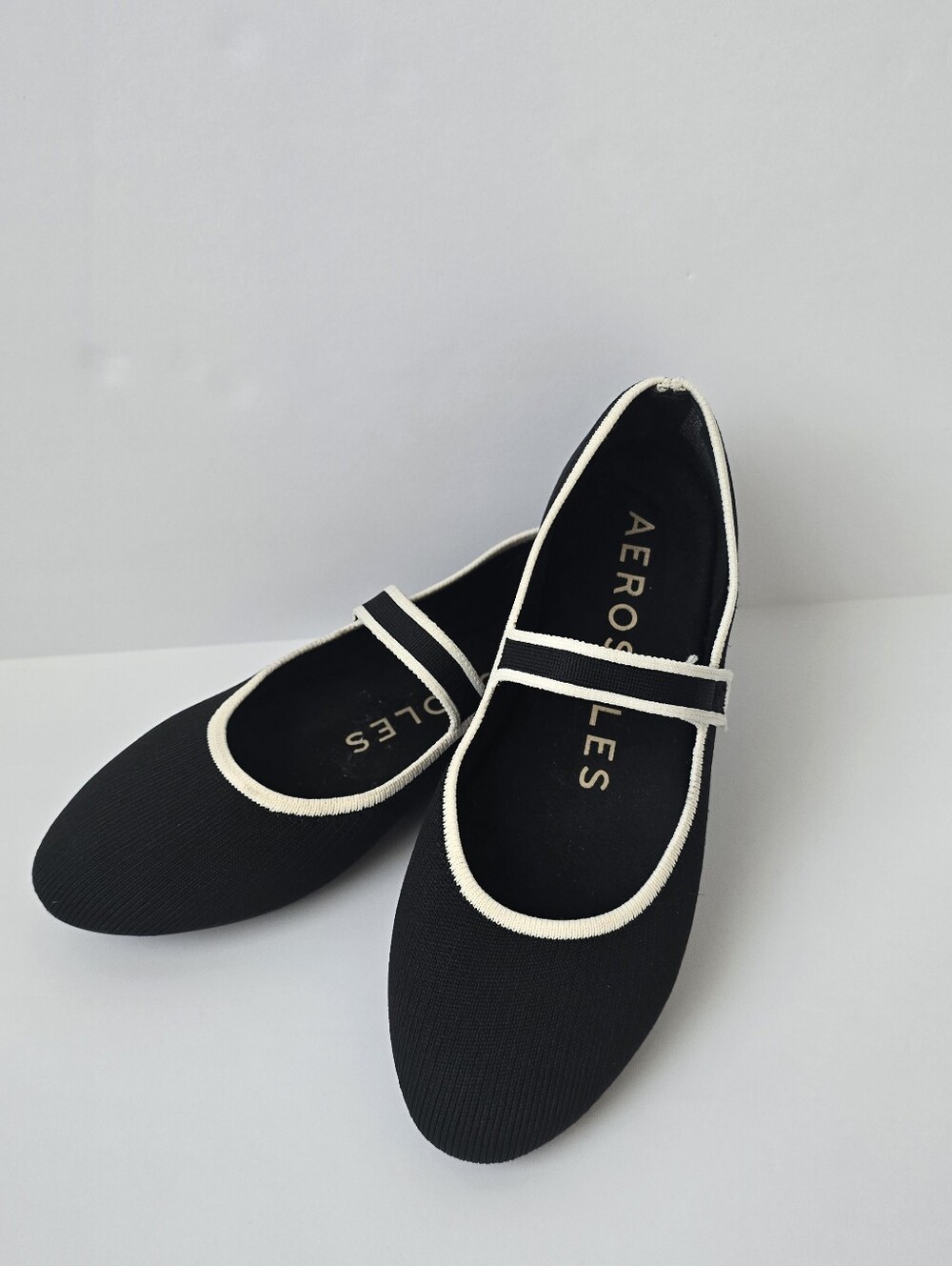 Aerosoles Black Mary Jane Ballet Flats with Ivory Trim